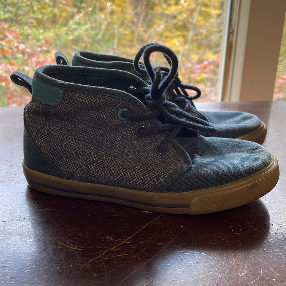 Boys sz 11 Blue Grey Canvas High Top Sneakers
